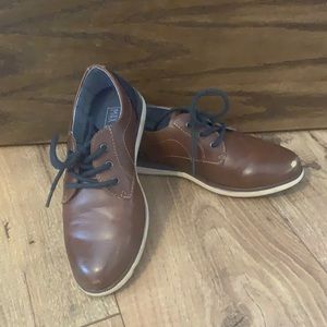 Boys dress shoes size 1